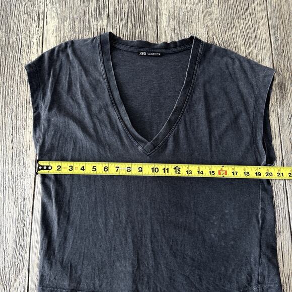 Zara Shirt Women’s Medium Dark Gray Blouse Short Sleeve V-neck Basic Oversized - Picture 3 of 7